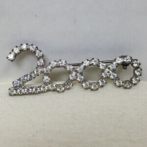 Year 2000 Sparkly Pin Brooch